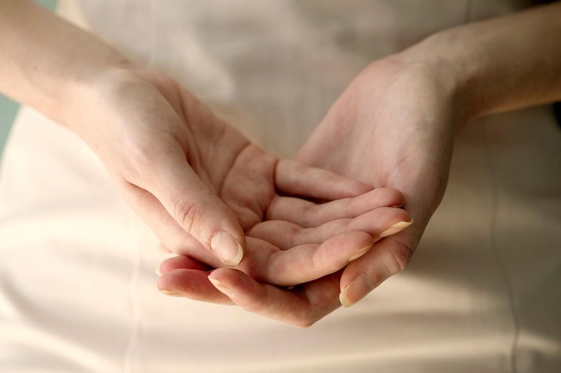 Pomagajte si z masiranjem prstov: Vsak prst na roki ima svoj pomen (foto: profimedia)