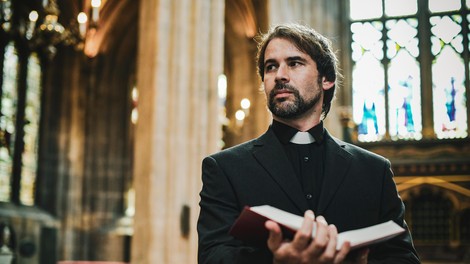 Kdaj se je katoliška cerkev sploh odločila za celibat duhovnikov?