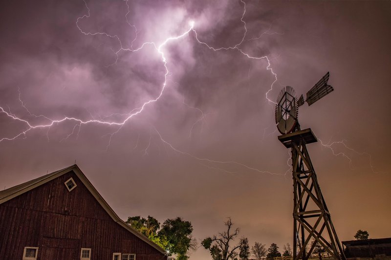 Kaj pomeni, če se bojite neviht? (In kako lahko svoj strah premagate) (foto: Profimedia)