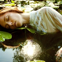 Ne, travma nas ne naredi močnejše, temveč poškoduje naš živčni sistem