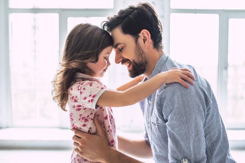 Kako izgleda čustveni incest med očetom in hčerko? (foto: shuttersotck)