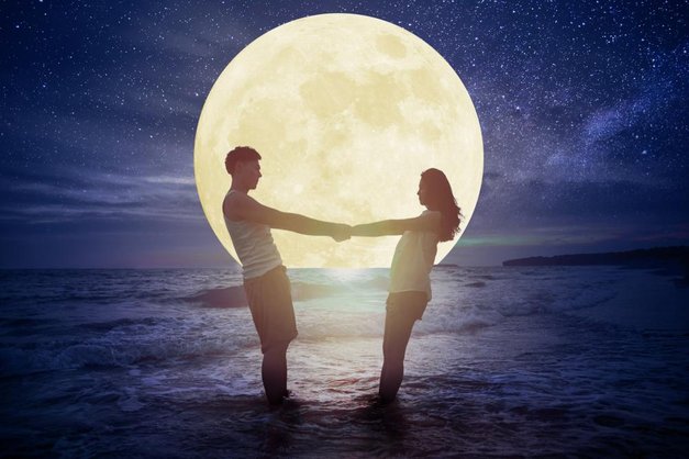 Astrologi napovedujejo, da tokratna polna luna prinaša posebne izzive v odnosih štirim znamenjem zodiaka. Preverite, katerim.