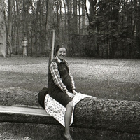 Šokantni načini rojevanja pri nas v 19. stoletju: Večina Slovenk je rodila ob pomoči starejših žensk