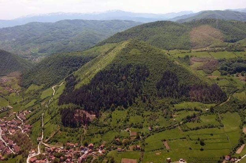 Bosanske piramide: Potovanje v srce starodavnih skrivnosti (foto: Semir Osmanagić)