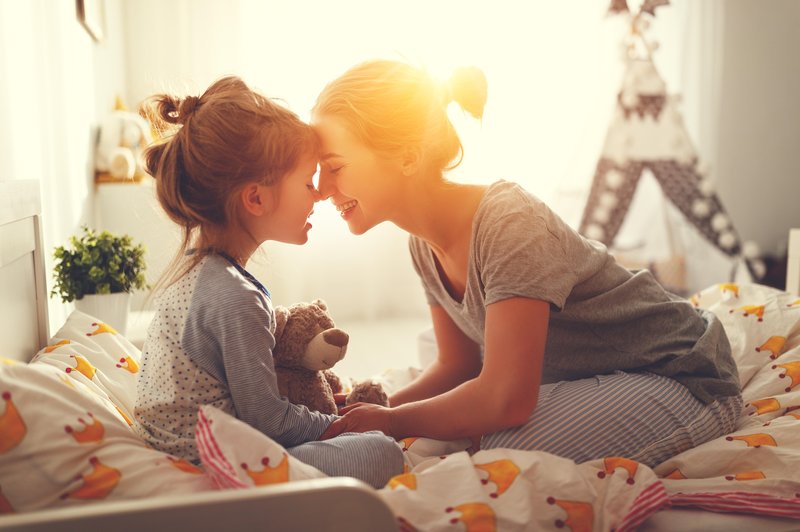 Glavni cilj staršev ne bi smel biti, da so njihovi otroci SREČNI, ampak … (foto: Shutterstock)