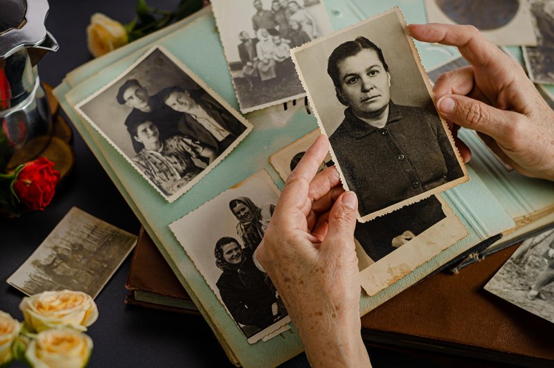 Zakaj je pomembno, da se spominjamo svojih prednikov? (foto: Shutterstock)