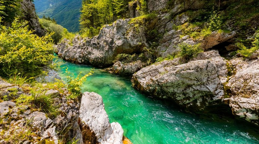 Kakšna je reka Soča videti danes? (foto: Shuttersotck)