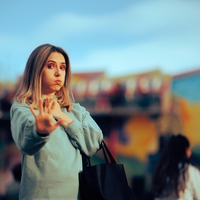 Uporabite te stavke, ko želite postaviti MEJE