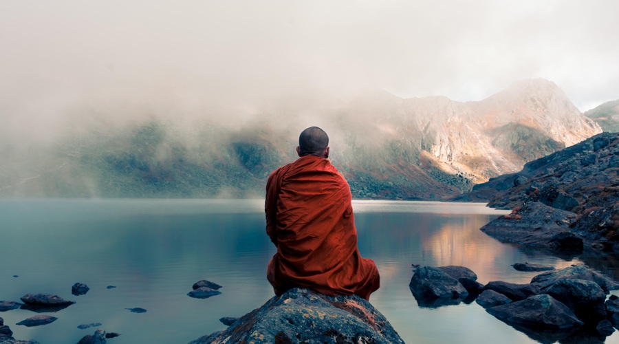 Kako se tibetanski menihi znebijo bolečin v križu (foto: Shutterstock)