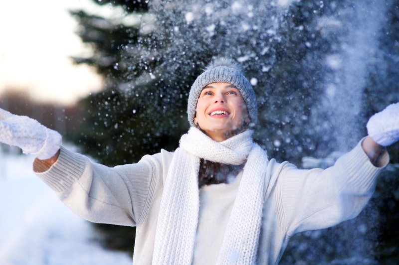 ženska v snegu (foto: shutterstock)