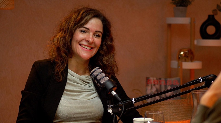 Katja Knez Steinbuch: "Čakati na pomoč več let je popolnoma nesprejemljivo." (PODKAST) (foto: Sensa)