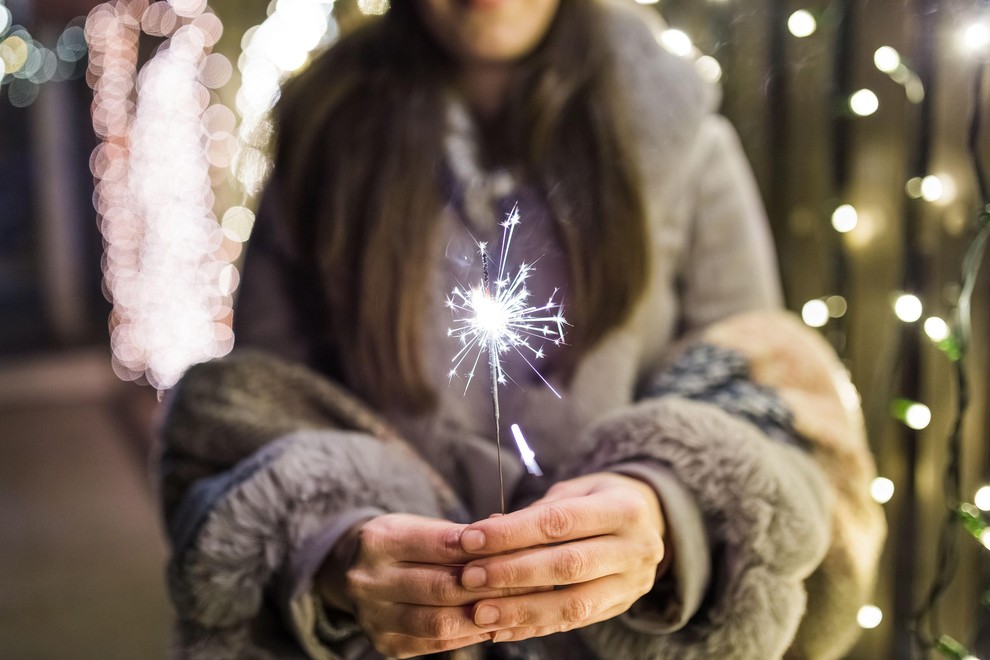 Pred nami je zadnji vikend v letu, ki trem znamenjem zodiaka prinaša še nekaj dodatne čarobnosti, upanja in notranje moči. …