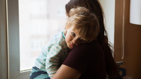 4 vprašanja, ki lahko razkrijejo vaše čustvene rane iz otroštva
