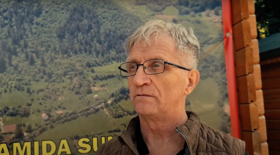 Bosanski profesor in fizik o slovenski profesorici: "To je človeška zlobnost." (foto: Posnetek zaslona YouTube BosnianPyramidsTV)