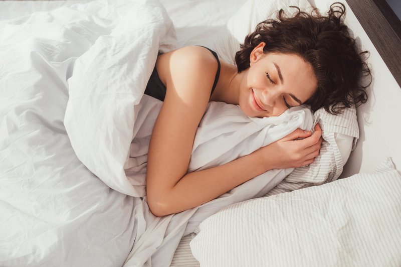 Kakšen tip spalca ste? Razkrivamo vse, kar morate vedeti o petih jezikih spanja in o tem, kako lahko izboljšate svoj spanec. (foto: Shutterstock)
