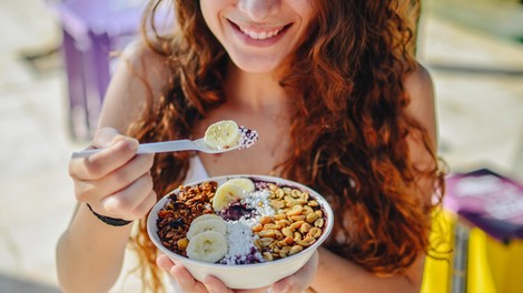Kaj jesti za zajtrk, če imate težave z želodčno kislino?