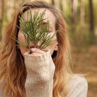 3 razlogi, zaradi katerih je dobro, če ste občasno sami s seboj v gozdu