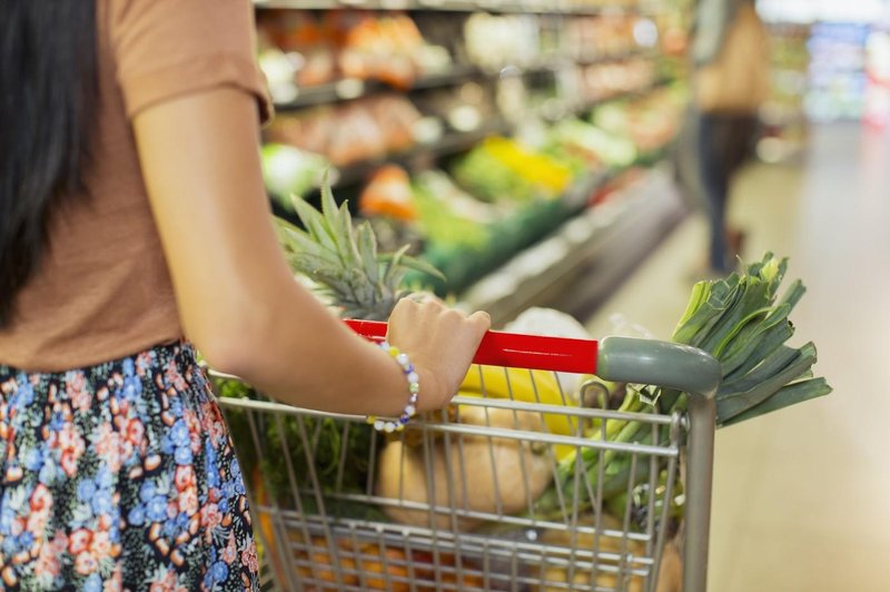 Zakaj nakupovanje živil na zalogo ni pametna odločitev? (foto: Profimedia)