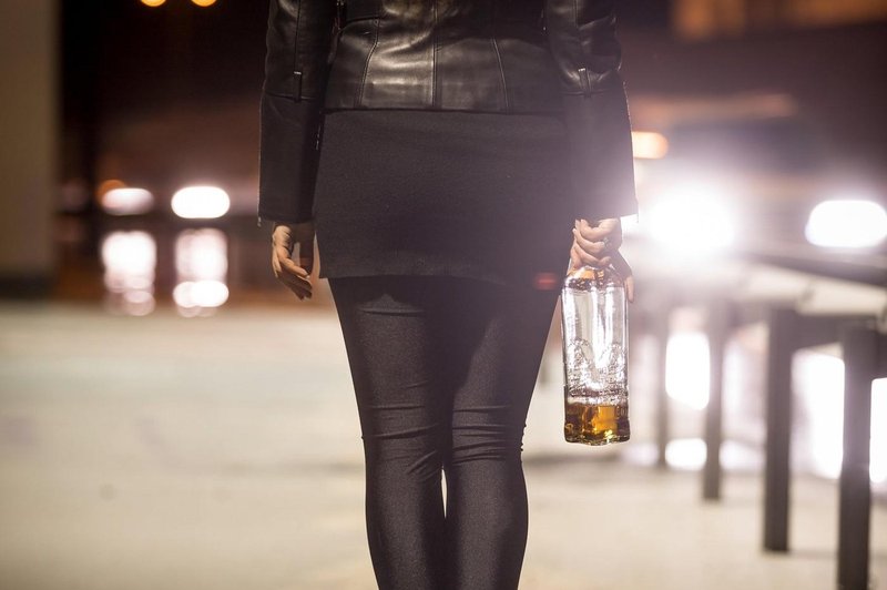 Obnašanje alkoholika: le redkim uspe odvisnost dolgo dobro skrivati (foto: profimedia)