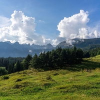 Zdravilne energije nad Bohinjem: Ste že obiskali te močne energetske točke?