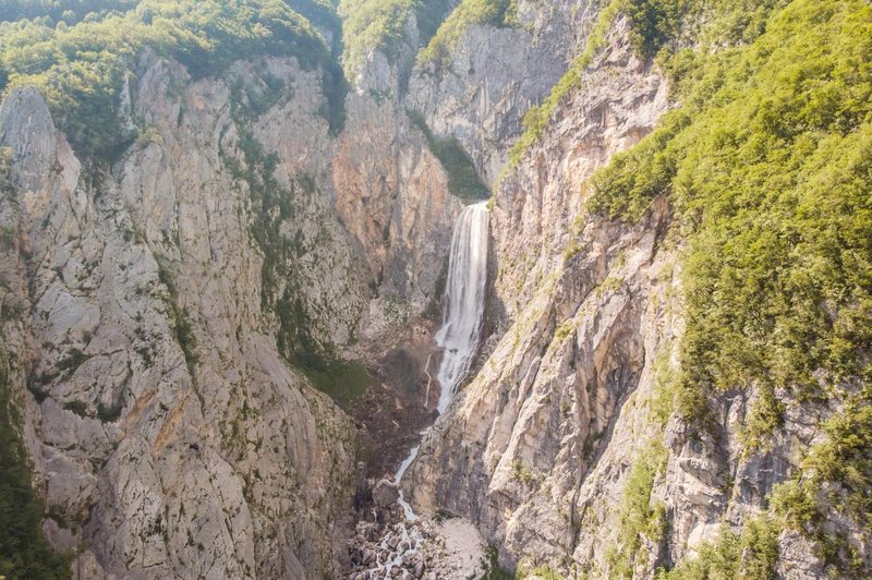 Ob tem znanem slovenskem slapu so naši predniki izvajali posebne rituale za DEŽ (tega nihče več ne ve) (foto: profimedia)