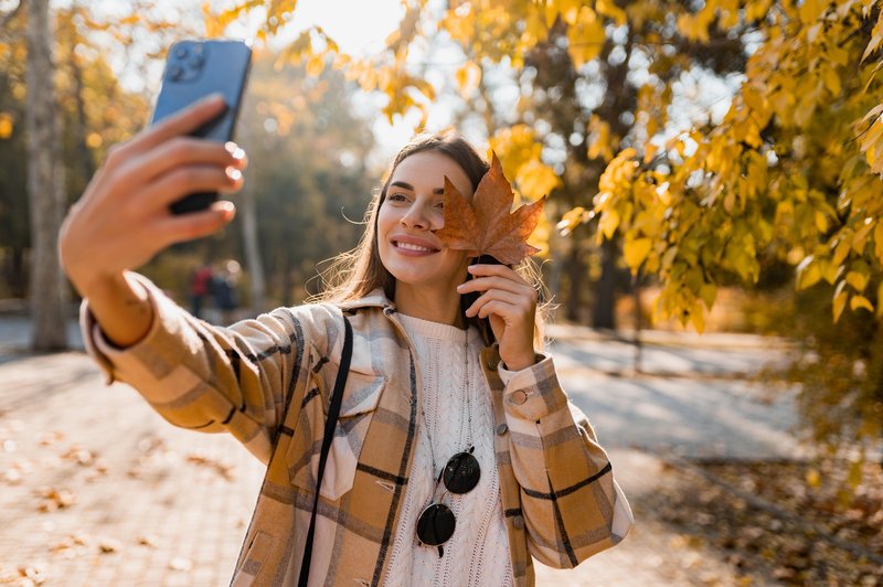 Način, kako posnamete selfije, razkriva, ali ste narcisoidni, zaprti ali odprti (foto: Shutterstock)