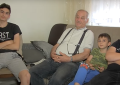 Dedek posvojil 3 vnuke, ko sta se snaha in sin ločila