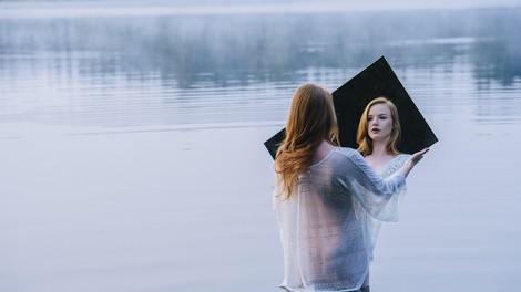 ženska, ogledalo, voda