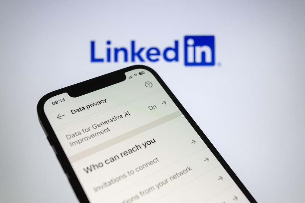 LINKEDIN LinkedIn omogoča vpogled v to, kdo si je ogledal vaš profil. To je lahko koristno predvsem v profesionalnem kontekstu, …