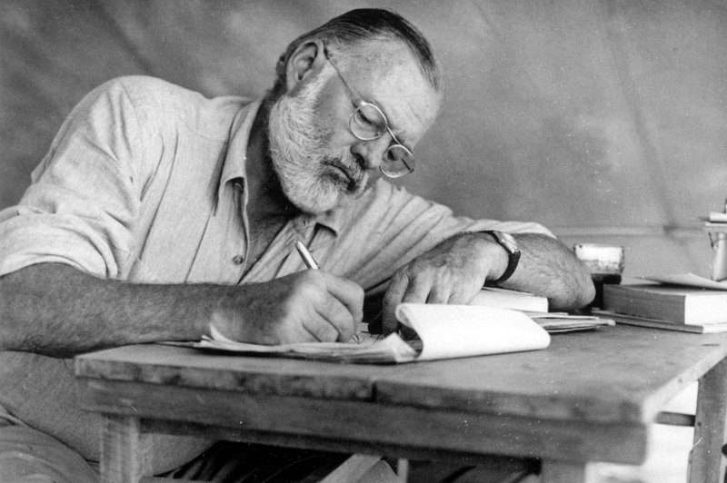 Ernest Hemingway: "Svet zlomi vsakogar, a kasneje so mnogi na zlomljenih mestih močnejši." (foto: profimedia)