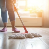 Vodi, s katero brišete tla, vedno dodajte malo TE začimbe: Celotna hiša bo dišala po praznikih