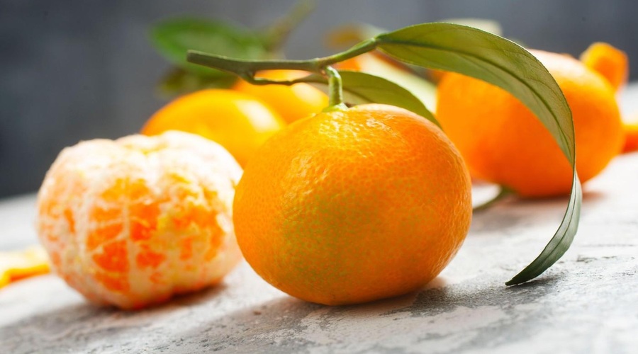 Mandarin nikoli ne hranite zraven TEGA sadja (foto: profimedia)