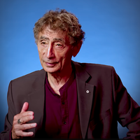 Kaj moški v resnici išče pri ženski? Dr. Gabor Maté razkriva neprijetno resnico