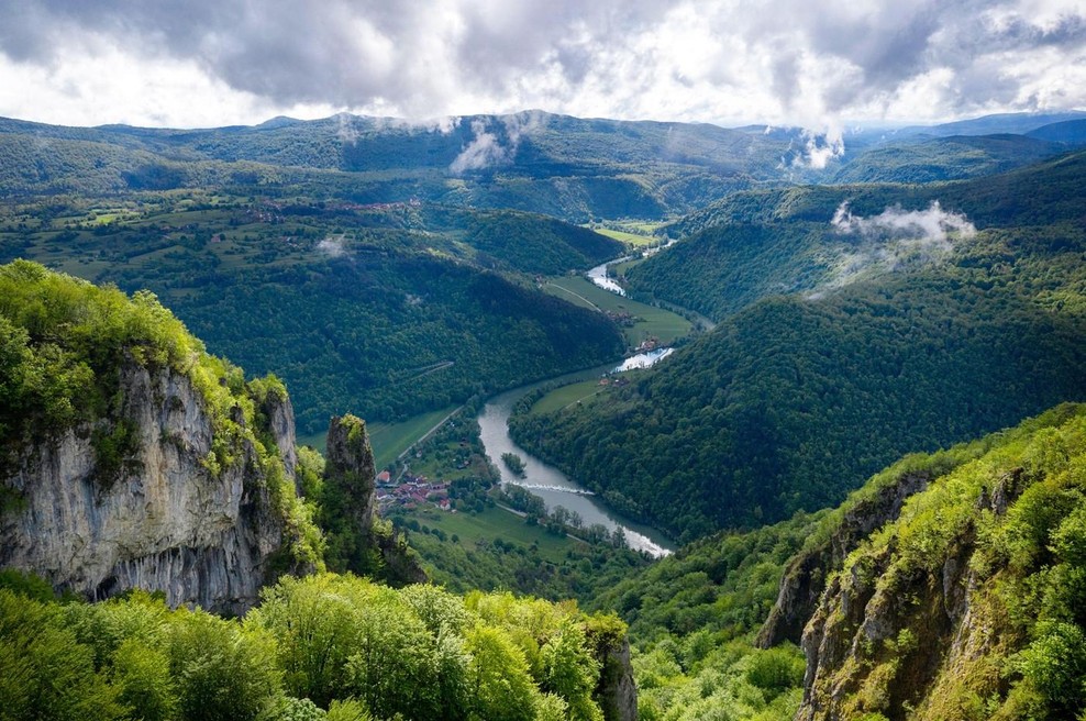 Slovenska dolina, ki v sebi nosi "kundalini" moč (foto: profimedia)