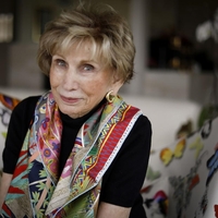 Edith Eva Eger: Ležala je v kupu trupel. Rešil jo je vojak, ki je opazil rahlo premikanje njene tanke roke.