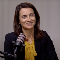 Dr. Saša Poljak Lukek: "Duševna stiska izhaja iz odnosov in prvo, kar človek potrebuje, je ODNOS."