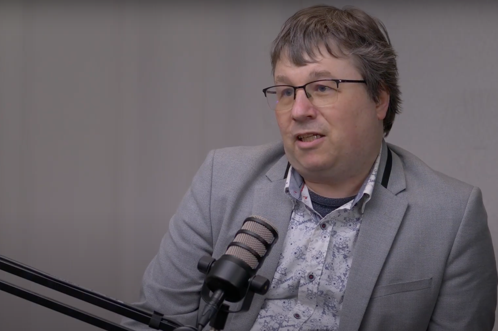 Dr. Robert Cvetek: "Bolj kot neznanje je nevarna iluzija znanja." (foto: Sensa)
