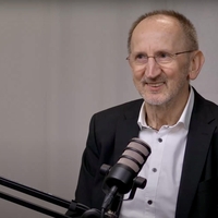 Dr. Christian Gostečnik: "Ljudje kričijo po psihoterapiji, ker želijo razumeti, kaj se jim dogaja."