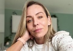 Pravijo, da jo čaka božja kazen, ker je sinu dala tako ime: "Ne zaslužiš si naziva mama!"
