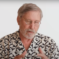 Dr. Bessel van der Kolk opozarja:"Zdravila sama po sebi pri zdravljenju travme niso učinkovita"
