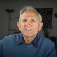 Dr. Peter Levine: "Preteklost ni mrtva. Vedno je z nami."