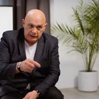 Ruski zdravnik: "Če želite odpraviti določene bolečine v hrbtenici in sklepih, naredite to – traja le 5 sekund!"