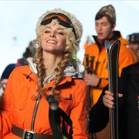 Ta 3 astrološka znamenja obožujejo smučanje