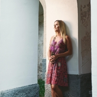 "Kako drugačno bi bilo moje življenje, če bi me nekdo usmeril na psihoterapijo že pri osemnajstih, ko sem doživela kolaps?"