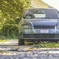 10-letnik se je po prepiru z mamo sam odpeljal domov iz šole, nato so aretirali njegovega očeta