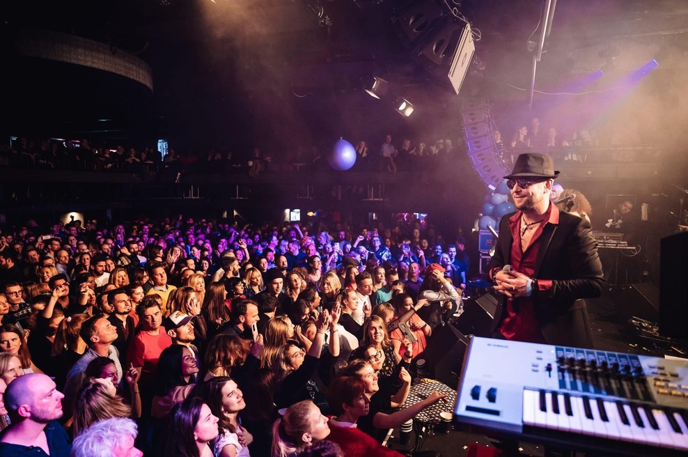 Sladica je sinonim za kakovostno glasbo: pri njej sodelujejo tako že uveljavljeni glasbeniki kot sveža glasbena imena. (foto: Promocijsko gradivo)