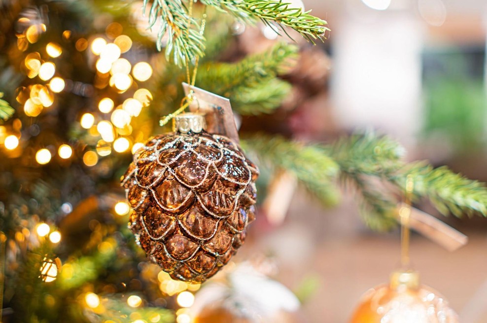 Veste, katera barva letos zaznamuje božični čas? Nosi poseben pomen! (foto: profimedia)