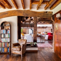 7 stvari, ki jih po 60. letu ne smete imeti na vidnem mestu doma: prinašale naj bi osamljenost in negativno energijo