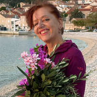 Začenja se spopad velesil: Pluton in konec starega svetovnega reda (iz pogovora z Emo Kurent)