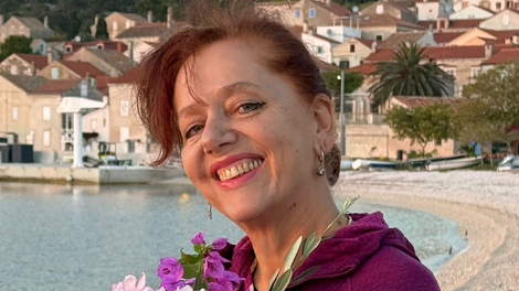 Začenja se spopad velesil: Pluton in konec starega svetovnega reda (iz pogovora z Emo Kurent)